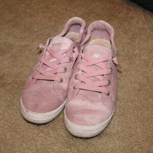 Pink Slip-on Casual Women's Shoes - Size 7